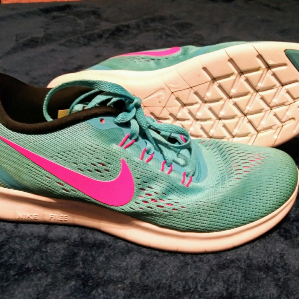 Women's Nike Free RN Running Shoes